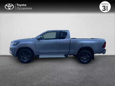 TOYOTA Hilux 2.8 D-4D X-Tra Cabine Légende 4WD RC21 occasion 2022 - Photo 3