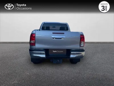 TOYOTA Hilux 2.8 D-4D X-Tra Cabine Légende 4WD RC21 occasion 2022 - Photo 4