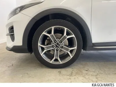 KIA XCeed 1.5 T-GDI 160ch Lounge DCT7 MY22 occasion 2021 - Photo 4