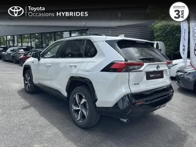TOYOTA RAV4 2.5 Hybride Rechargeable 306ch Design AWD-i MY24 occasion 2024 - Photo 2