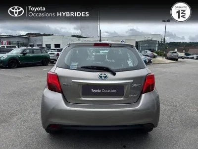 TOYOTA Yaris HSD 100h Dynamic 5p occasion 2014 - Photo 4