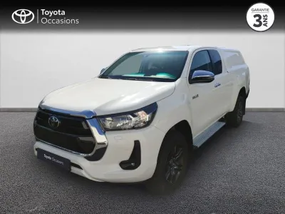TOYOTA Hilux 2.4 D-4D X-Tra Cabine Légende 4WD BVA MY24 occasion 2025 - Photo 1