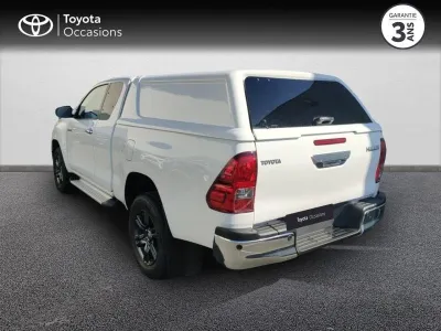 TOYOTA Hilux 2.4 D-4D X-Tra Cabine Légende 4WD BVA MY24 occasion 2025 - Photo 2