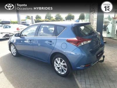 TOYOTA Auris HSD 136h Dynamic occasion 2016 - Photo 2