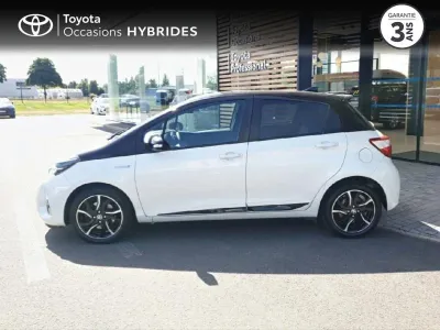TOYOTA Yaris 100h Collection 5p RC18 occasion 2018 - Photo 3
