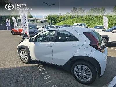 TOYOTA Aygo X 1.0 VVT-i 72ch Dynamic S-CVT occasion 2023 - Photo 2