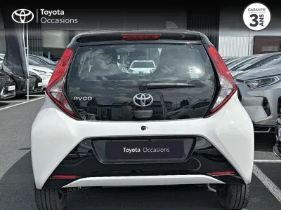 TOYOTA Aygo 1.0 VVT-i 72ch x-play 5p MY20 occasion 2021 - Photo 4