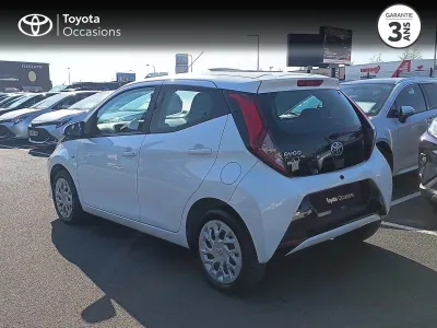 TOYOTA Aygo 1.0 VVT-i 72ch x-play 5p MY21 occasion 2021 - Photo 3