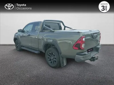 TOYOTA Hilux 2.8 D-4D X-Tra Cabine Invincible 4WD BVA RC23 occasion 2023 - Photo 2