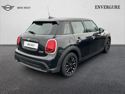 MINI Mini 5 Portes Cooper 136ch Edition Camden BVA7 occasion 2022 - Photo 2