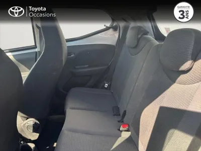 TOYOTA Aygo 1.0 VVT-i 72ch x-play 5p MY21 occasion 2022 - Photo 4