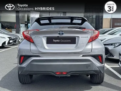 TOYOTA C-HR 122h Design 2WD E-CVT RC18 occasion 2019 - Photo 4