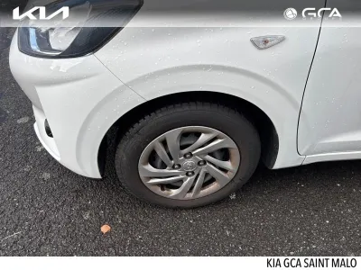 HYUNDAI i10 1.0 67ch ECO Initia occasion 2021 - Photo 4