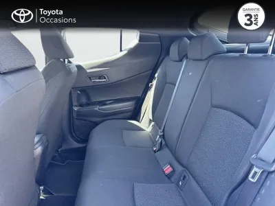 TOYOTA C-HR 122h Dynamic 2WD E-CVT RC18 occasion 2018 - Photo 4