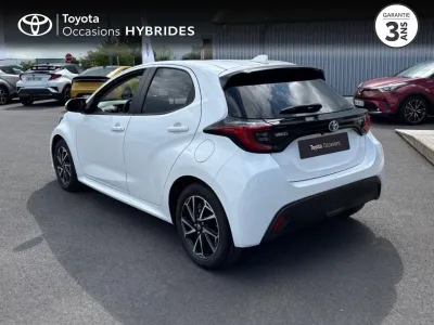 TOYOTA Yaris 116h Design 5p MY22 occasion 2022 - Photo 2
