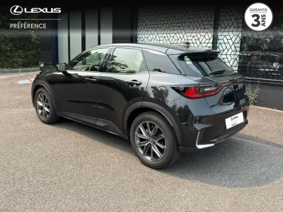 LEXUS LBX 1.5 136ch Elegant 2WD occasion 2025 - Photo 2