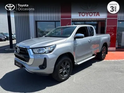 TOYOTA Hilux 2.4 D-4D 150ch X-Tra Cabine Légende 4WD MY20 occasion 2021 - Photo 1