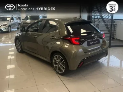 TOYOTA Yaris 116h Iconic 5p MY22 occasion 2022 - Photo 2