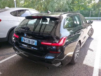 BMW Série 3 Touring 318dA MH 150ch M Sport occasion 2020 - Photo 2