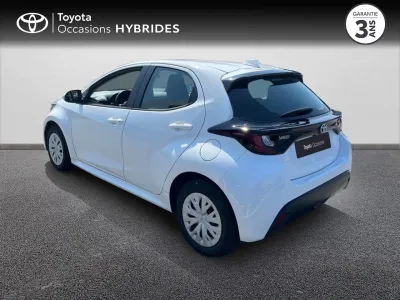 TOYOTA Yaris 116h Dynamic 5p MY22 occasion 2023 - Photo 2