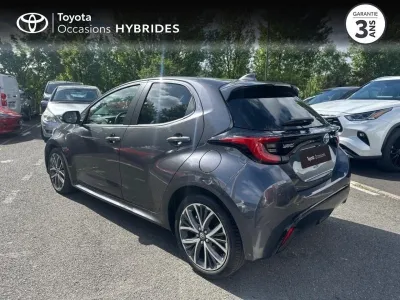 TOYOTA Yaris 116h Iconic 5p MY22 occasion 2023 - Photo 2