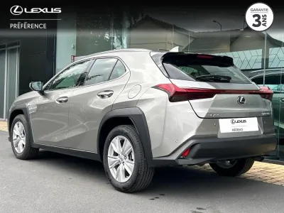 LEXUS UX 250h Pack Business 2WD occasion 2023 - Photo 2
