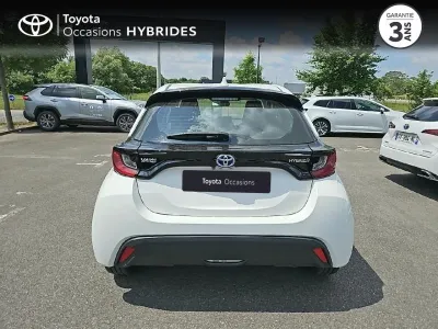 TOYOTA Yaris 116h Dynamic Business 5p + Programme Beyond Zero Academy MY22 occasion 2022 - Photo 4