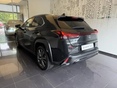 LEXUS UX 250h F SPORT Design 2WD occasion 2023 - Photo 4