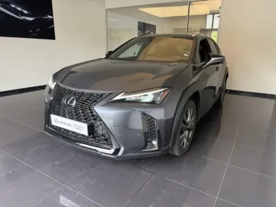 LEXUS UX 250h F SPORT Design 2WD occasion 2023 - Photo 1