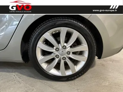 KIA Carens 1.6 GDi 135ch Active ISG 5 places occasion 2015 - Photo 4