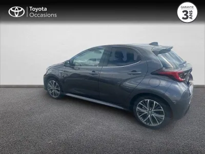 TOYOTA Yaris 116h Iconic 5p MY22 occasion 2021 - Photo 2