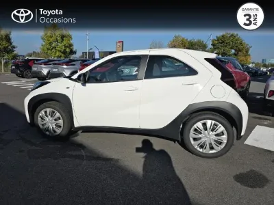 TOYOTA Aygo X 1.0 VVT-i 72ch Dynamic occasion 2022 - Photo 3