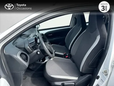 TOYOTA Aygo 1.0 VVT-i 69ch x-play 5p occasion 2019 - Photo 3