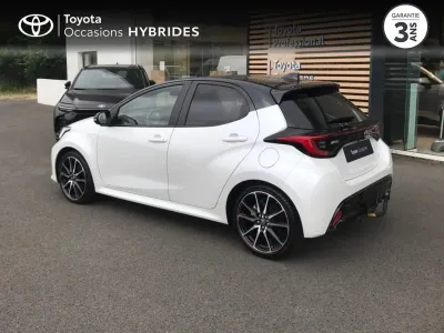 TOYOTA Yaris 116h GR Sport 5p MY22 occasion 2023 - Photo 2
