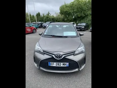 TOYOTA Yaris 100 VVT-i France 5p occasion 2016 - Photo 2