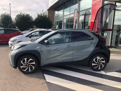 TOYOTA Aygo X 1.0 VVT-i 72ch Design MY24 occasion 2025 - Photo 3