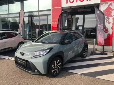 TOYOTA Aygo X 1.0 VVT-i 72ch Design MY24 occasion 2025 - Photo 2