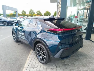 TOYOTA C-HR 1.8 140ch Design MY25 occasion 2025 - Photo 4