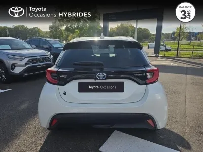TOYOTA Yaris 116h Design 5p MY22 occasion 2023 - Photo 4