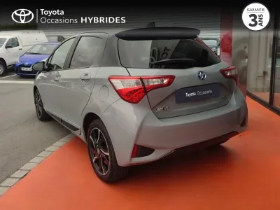 TOYOTA Yaris 100h Collection 5p RC18 occasion 2018 - Photo 2
