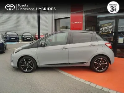 TOYOTA Yaris 100h Collection 5p RC18 occasion 2018 - Photo 3