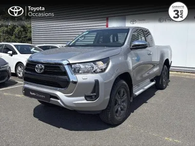 TOYOTA Hilux 2.4 D-4D X-Tra Cabine Légende 4WD RC23 occasion 2023 - Photo 1