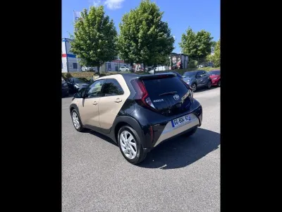 TOYOTA Aygo X 1.0 VVT-i 72ch Design occasion 2022 - Photo 2