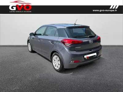 HYUNDAI i20 1.2 84 EA Sports occasion 2015 - Photo 2