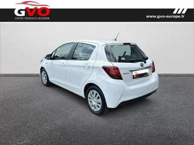 TOYOTA Yaris HSD 100h Dynamic 5p occasion 2015 - Photo 2