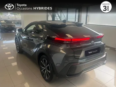 TOYOTA C-HR 1.8 140ch Design NG23 occasion 2024 - Photo 2