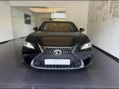 LEXUS ES 300h Luxe MY23 occasion 2024 - Photo 3