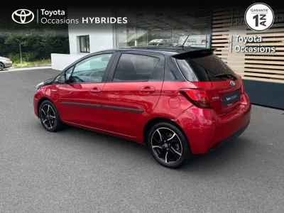 TOYOTA Yaris HSD 100h Collection 5p occasion 2016 - Photo 2