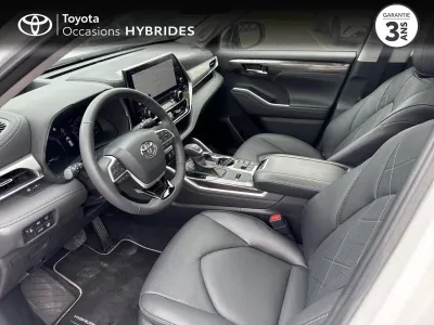 TOYOTA Highlander 2.5 Hybrid 248ch Lounge AWD-I MY24 occasion 2024 - Photo 2