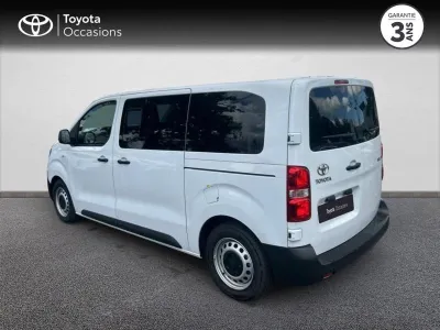 TOYOTA PROACE Combi Medium 2.0 140 D-4D Dynamic Confort Clim. Arrière MC23 occasion 2024 - Photo 2